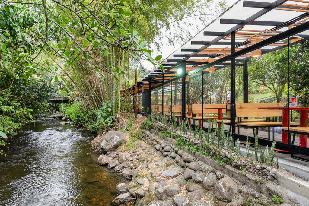 arquitectura restaurante Porkos por la firma Forma