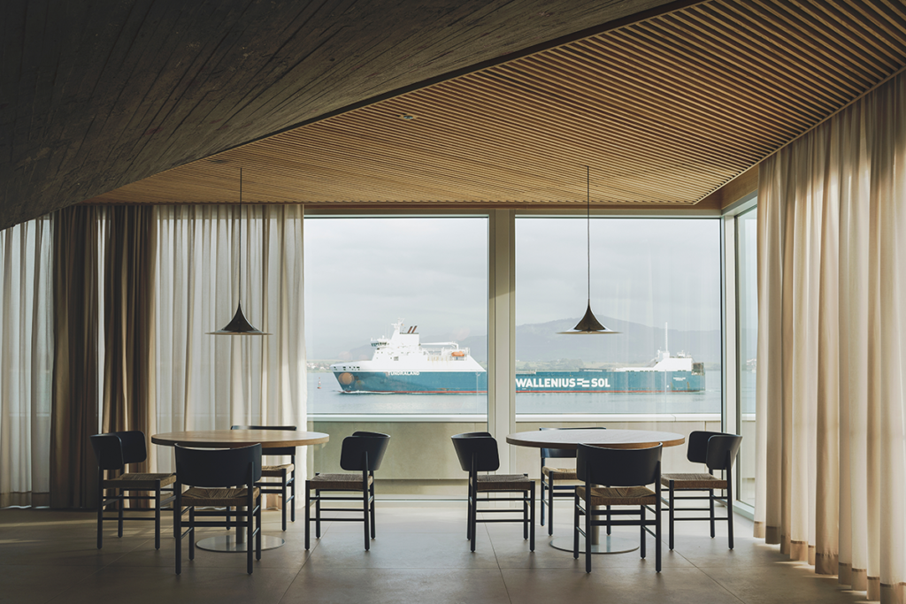arquitectura en hormigón para restaurante en España