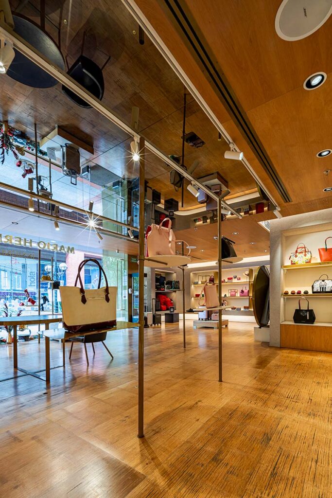 diseño showroom Mario Hernández