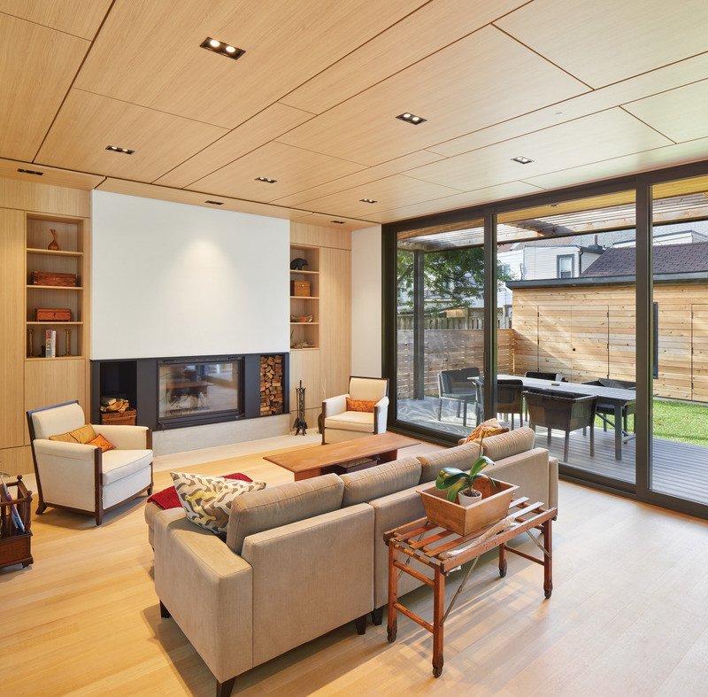 Press kit | 2941-05 - Press release | Robert Street Residences - Taylor Smyth Architects - Residential Architecture - Custom designed fireplace. - Photo credit: Tom Arban Photography Inc.